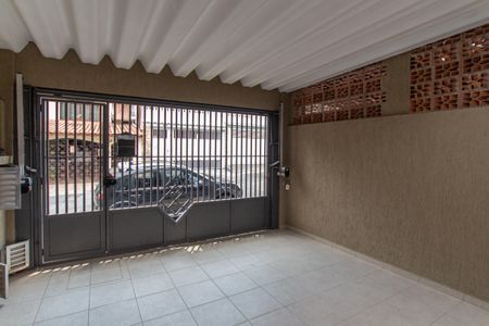 Casa à venda com 128m², 3 quartos e 2 vagas Casa à venda com 128m², 3 quartos e 2 vagasGaragem
