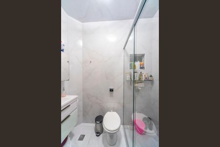 Apartamento à venda com 55m², 2 quartos e sem vaga Apartamento à venda com 55m², 2 quartos e sem vagaBanheiro Social