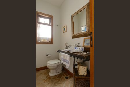 Lavabo de casa de condomínio para alugar com 3 quartos, 395m² em Residencial Quatro (alphaville), Santana de Parnaíba