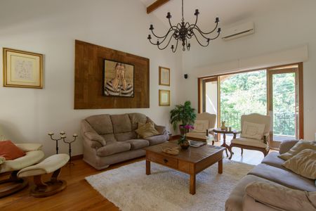 Sala  de casa de condomínio para alugar com 3 quartos, 395m² em Residencial Quatro (alphaville), Santana de Parnaíba