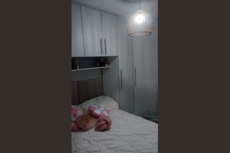 Quarto 1 de apartamento para alugar com 2 quartos, 52m² em Sítio Cercado, Curitiba