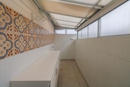 Casa para alugar com 225m², 3 quartos e sem vagaÁrea de Serviço