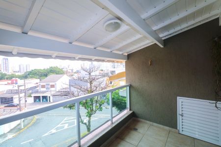 Casa para alugar com 225m², 3 quartos e sem vagaVaranda da Cobertura - Frente