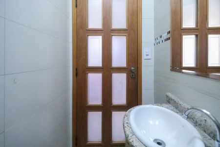 Casa para alugar com 225m², 3 quartos e sem vagaLavabo