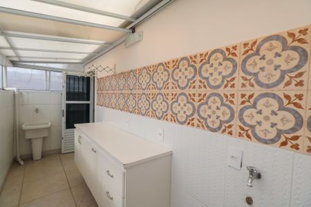 Casa para alugar com 225m², 3 quartos e sem vagaÁrea de Serviço