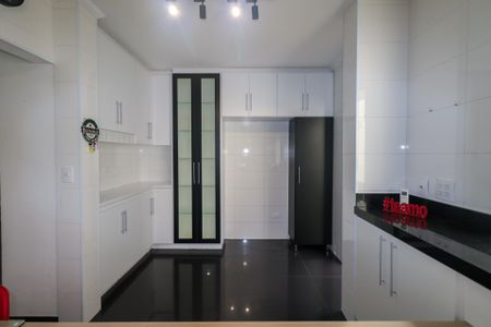 Casa para alugar com 225m², 3 quartos e sem vagaCozinha