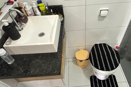 Apartamento para alugar com 90m², 3 quartos e sem vagaBanheiro 