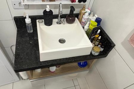 Apartamento para alugar com 90m², 3 quartos e sem vagaBanheiro 