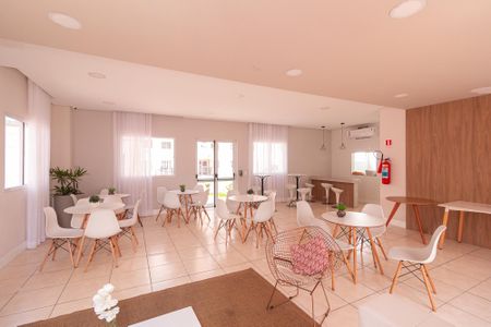 Apartamento para alugar com 44m², 2 quartos e sem vagaÁrea comum - Salão de festas