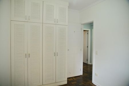 Apartamento à venda com 120m², 3 quartos e 2 vagasQuarto 2 