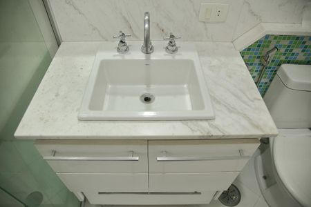 Apartamento à venda com 120m², 3 quartos e 2 vagasBanheiro Social 