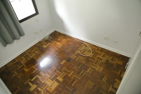 Apartamento à venda com 120m², 3 quartos e 2 vagasQuarto 2 