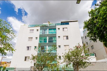 Apartamento à venda com 116m², 3 quartos e 3 vagasFachada