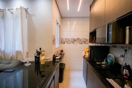 Apartamento à venda com 120m², 2 quartos e 2 vagasCozinha