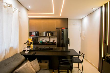 Apartamento à venda com 120m², 2 quartos e 2 vagasSala