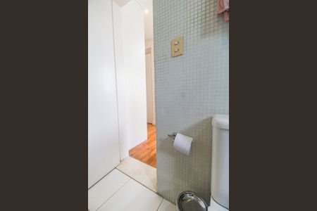 Casa de condomínio à venda com 230m², 4 quartos e 2 vagasBanheiro da Suíte 1