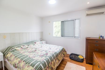 Casa de condomínio à venda com 230m², 4 quartos e 2 vagasSuíte 1