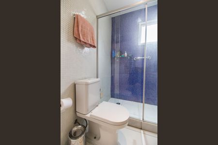 Casa de condomínio à venda com 230m², 4 quartos e 2 vagasBanheiro da Suíte 1