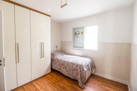 Casa de condomínio à venda com 230m², 4 quartos e 2 vagasQuarto 1