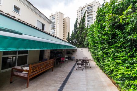 Casa de condomínio à venda com 230m², 4 quartos e 2 vagasÁrea Externa