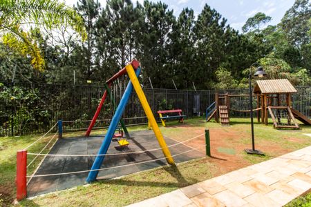 Casa de condomínio à venda com 230m², 4 quartos e 2 vagasÁrea comum - Playground