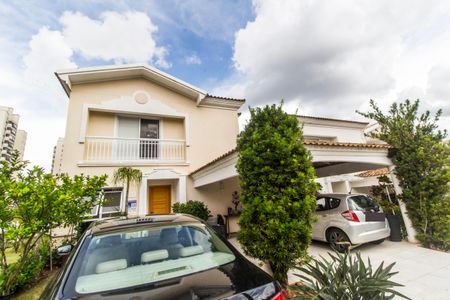 Casa de condomínio à venda com 230m², 4 quartos e 2 vagasGaragem