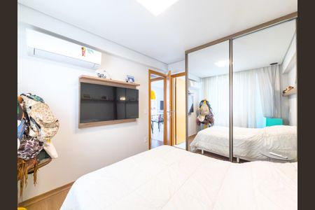 Quarto 1 - Suíte de apartamento à venda com 2 quartos, 65m² em Santo Antônio, Belo Horizonte