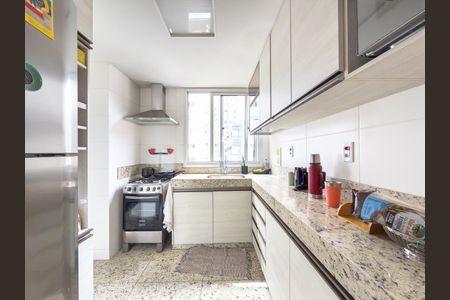 Apartamento à venda com 65m², 2 quartos e 3 vagasCozinha