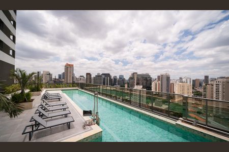 Studio para alugar com 27m², 1 quarto e sem vaga Studio para alugar com 27m², 1 quarto e sem vagaÁrea comum - Piscina