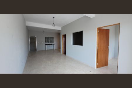 Casa para alugar com 2 quartos, 50m² em Vila Sao Roberto, Itaquaquecetuba