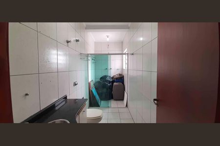 Casa à venda com 165m², 3 quartos e 2 vagasBanheiro