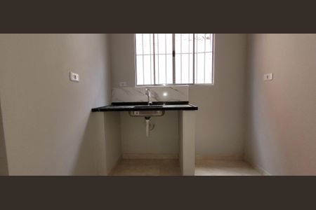 Sala e Cozinha de casa para alugar com 1 quarto, 35m² em Vila Sao Roberto, Itaquaquecetuba