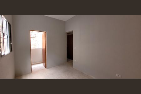Quarto de casa para alugar com 1 quarto, 35m² em Vila Sao Roberto, Itaquaquecetuba
