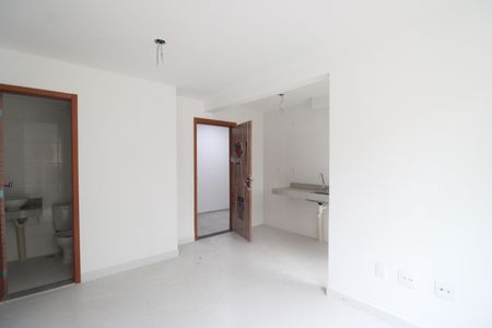Sala de apartamento para alugar com 2 quartos, 38m² em Taquara, Rio de Janeiro
