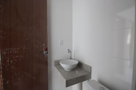 Apartamento para alugar com 38m², 2 quartos e sem vagaBanheiro