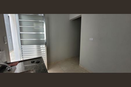 Casa para alugar com 1 quarto, 35m² em Vila Sao Roberto, Itaquaquecetuba