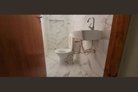 Casa para alugar com 1 quarto, 35m² em Vila Sao Roberto, Itaquaquecetuba