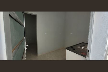 Casa para alugar com 1 quarto, 35m² em Vila Sao Roberto, Itaquaquecetuba