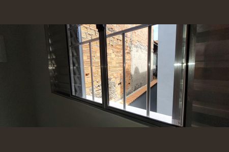 Casa para alugar com 1 quarto, 35m² em Vila Sao Roberto, Itaquaquecetuba