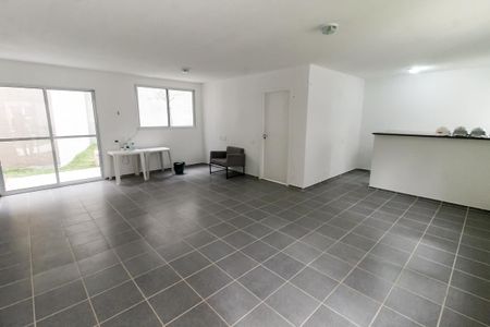 Apartamento à venda com 43m², 2 quartos e sem vagaÁrea comum - Salão de festas