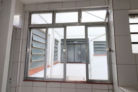 Apartamento à venda com 100m², 3 quartos e sem vagaJanela da Área de Serviço