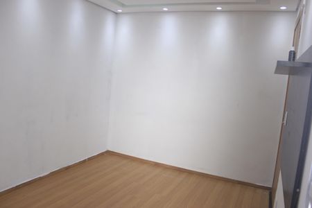 Sala de apartamento para alugar com 2 quartos, 42m² em Jardim Nova Cidade, Guarulhos