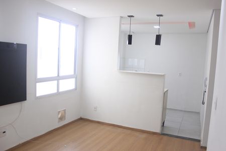 Sala de apartamento para alugar com 2 quartos, 42m² em Jardim Nova Cidade, Guarulhos