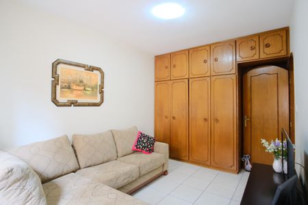 Casa à venda com 198m², 4 quartos e 3 vagasQuarto 2