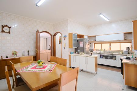 Casa à venda com 198m², 4 quartos e 3 vagasCopa / Cozinha