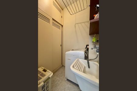 Apartamento à venda com 80m², 2 quartos e 1 vagaÁrea de serviço