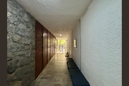 Apartamento à venda com 80m², 2 quartos e 1 vagaPortaria