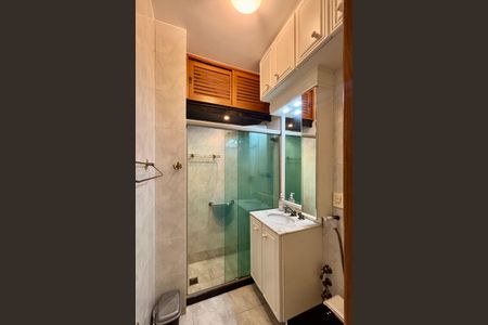 Apartamento à venda com 80m², 2 quartos e 1 vagaBanheiro social