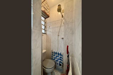 Apartamento à venda com 80m², 2 quartos e 1 vagaÁrea de serviço - banheiro