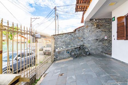 Casa à venda com 300m², 5 quartos e 2 vagasGaragem